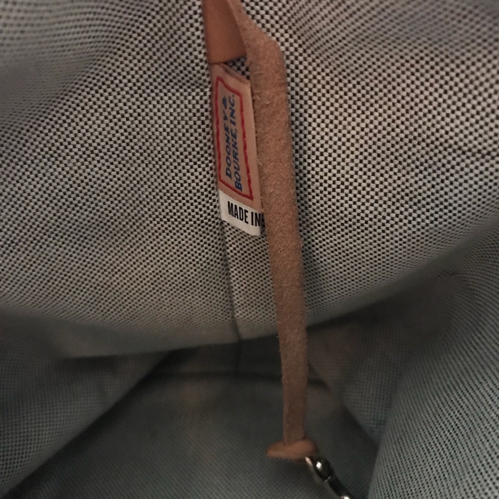 Dooney & Bourke - Picture 3 of 5